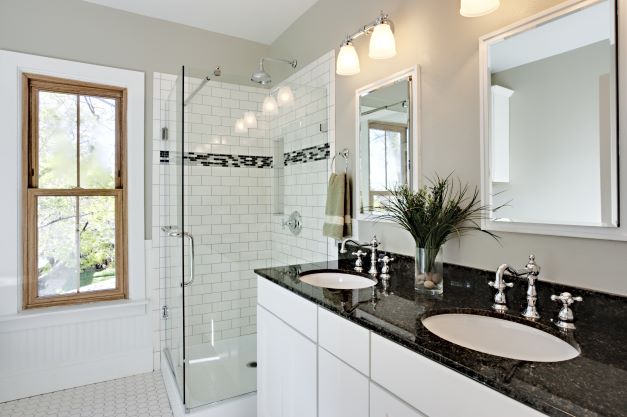 Three Benefits Of A Tub-less Bathroom For Your Residential Property